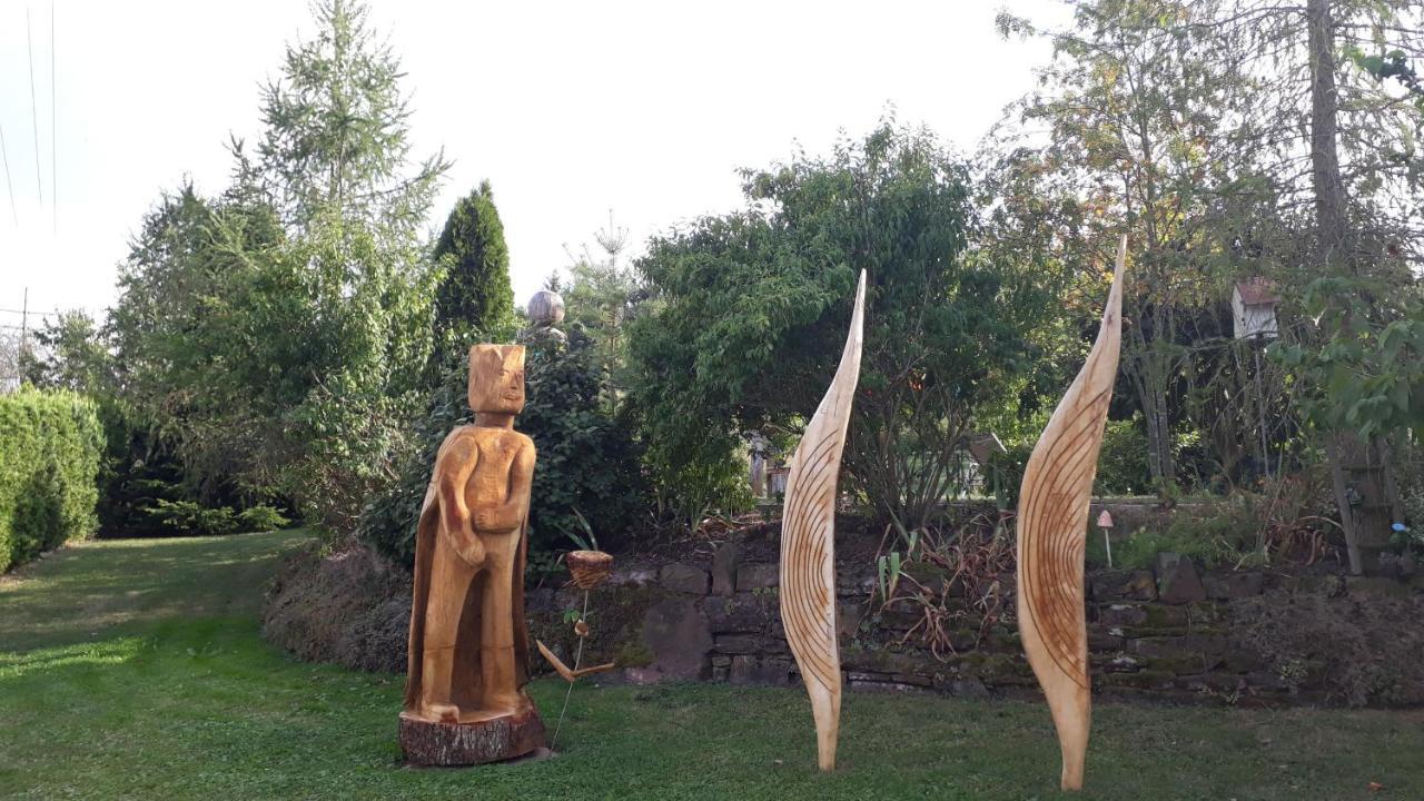 Gaestezimmer In Traumhafter Lage Neben Der Kurstadt Oberthulba Bagian luar foto